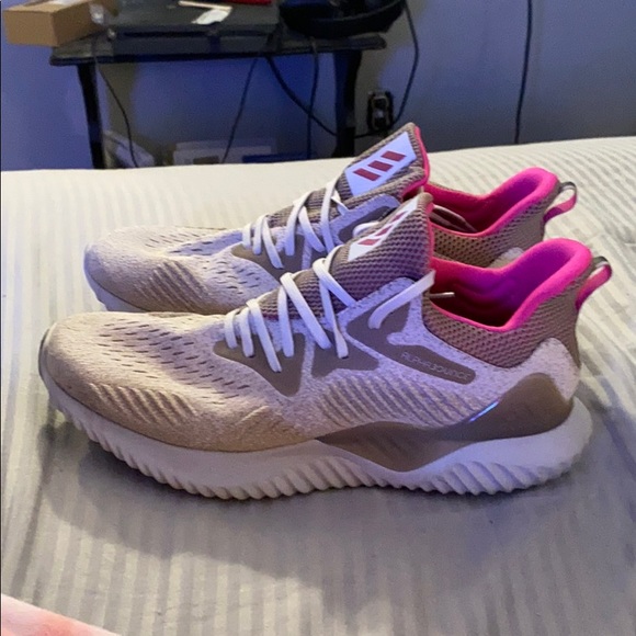 Adidas Alpha Bounce Beyond - Picture 2 of 5